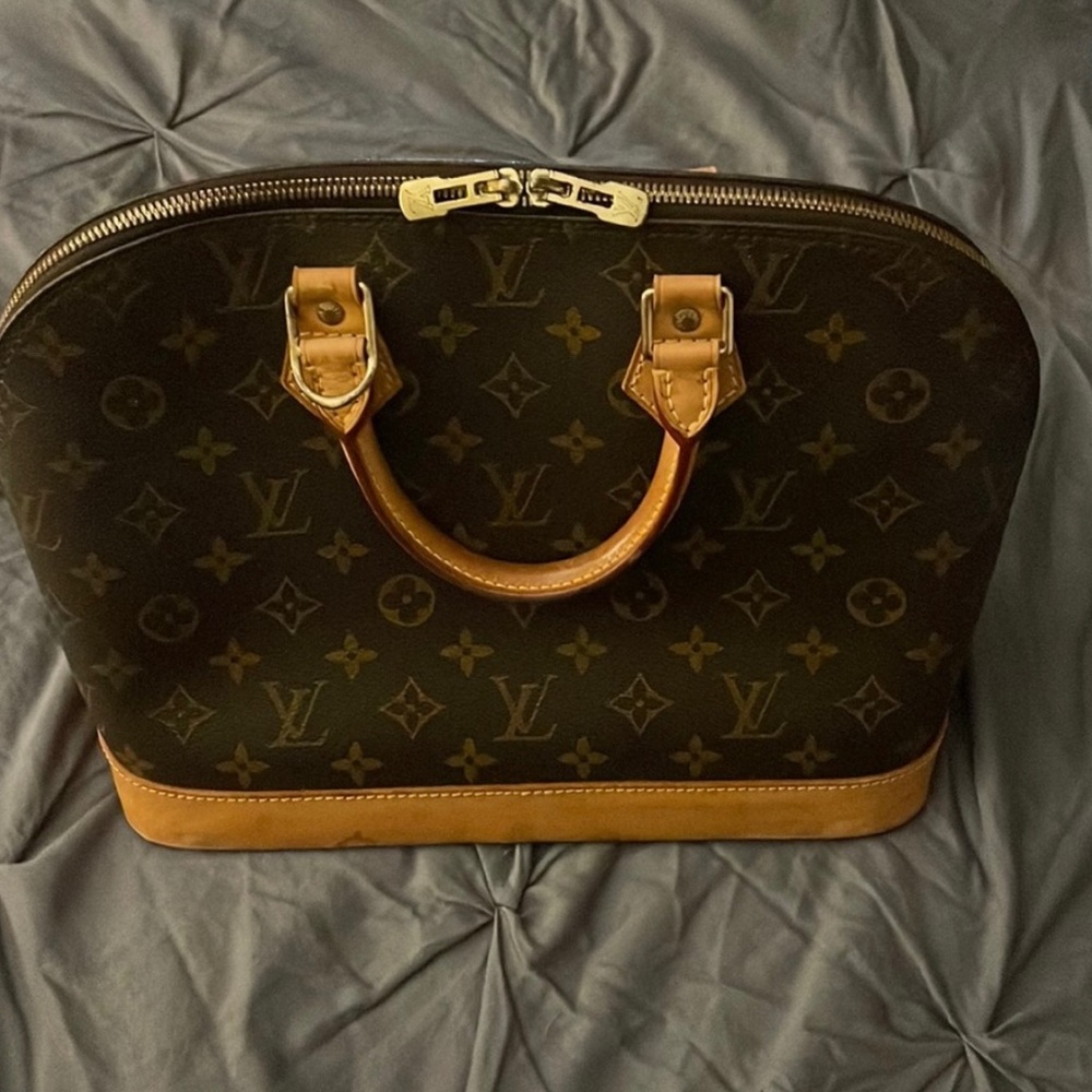 Louis Vuitton Alma PM